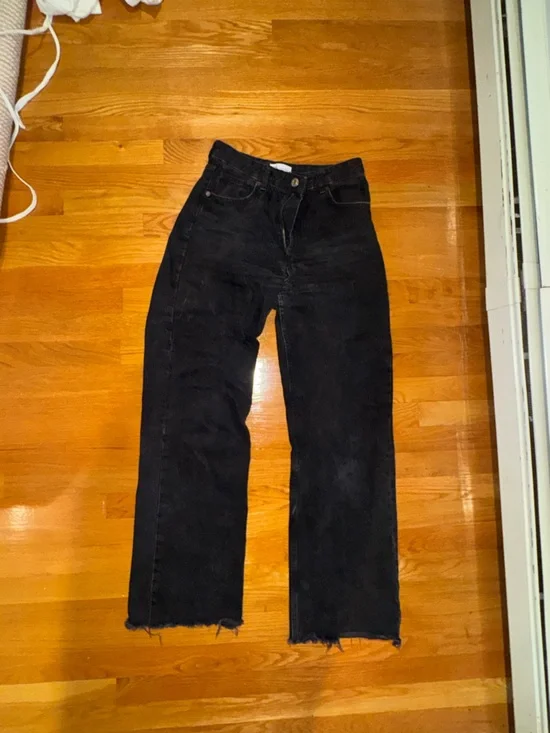 Black Straight-Leg Jeans with Raw Hem - Picture 1 of 3